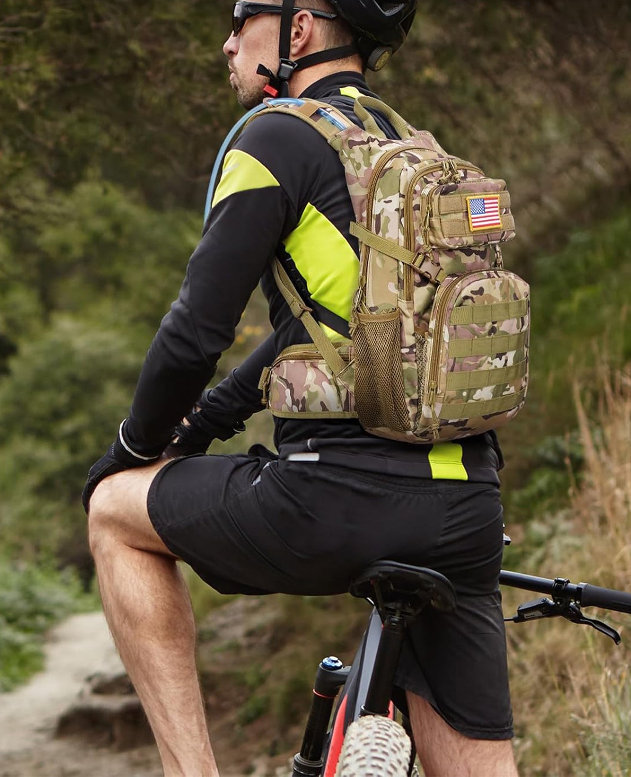 EZshoot 22L Tactical Hydration Backpack with 3L Water Bladder for Men Women